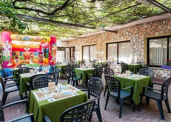 호텔 La Pergola 벨레지아아지마리나