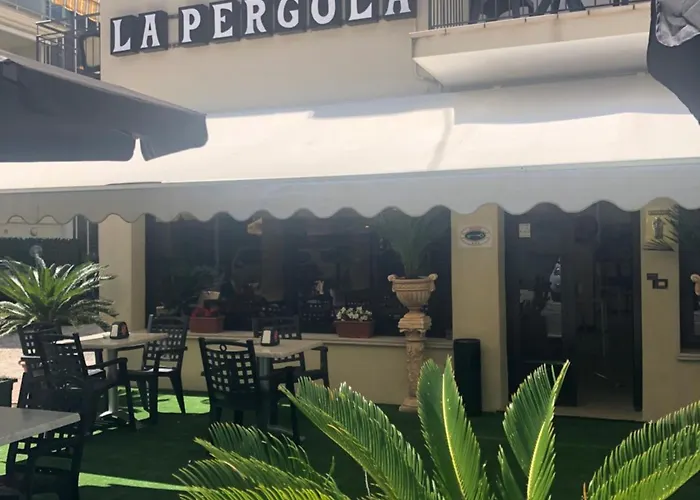 Hotel La Pergola 3*
