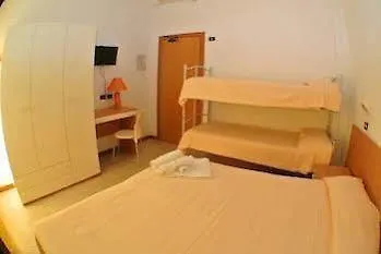 La Pergola 3*